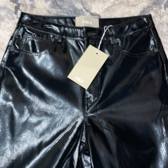 NWT HW JJXX faux Latex Style Pants - Picture 3 of 7